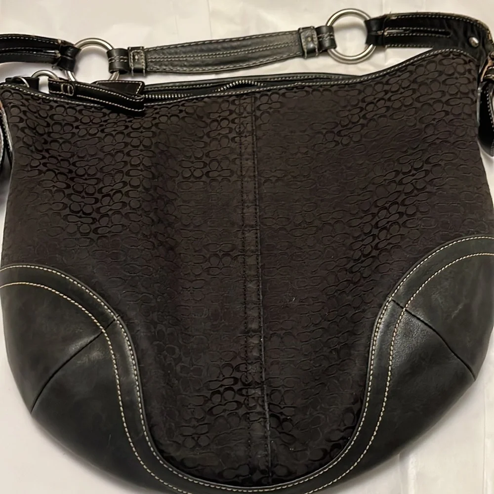 Authentic vintage Coach bag in good condition L0401461 - Picture 2 of 16